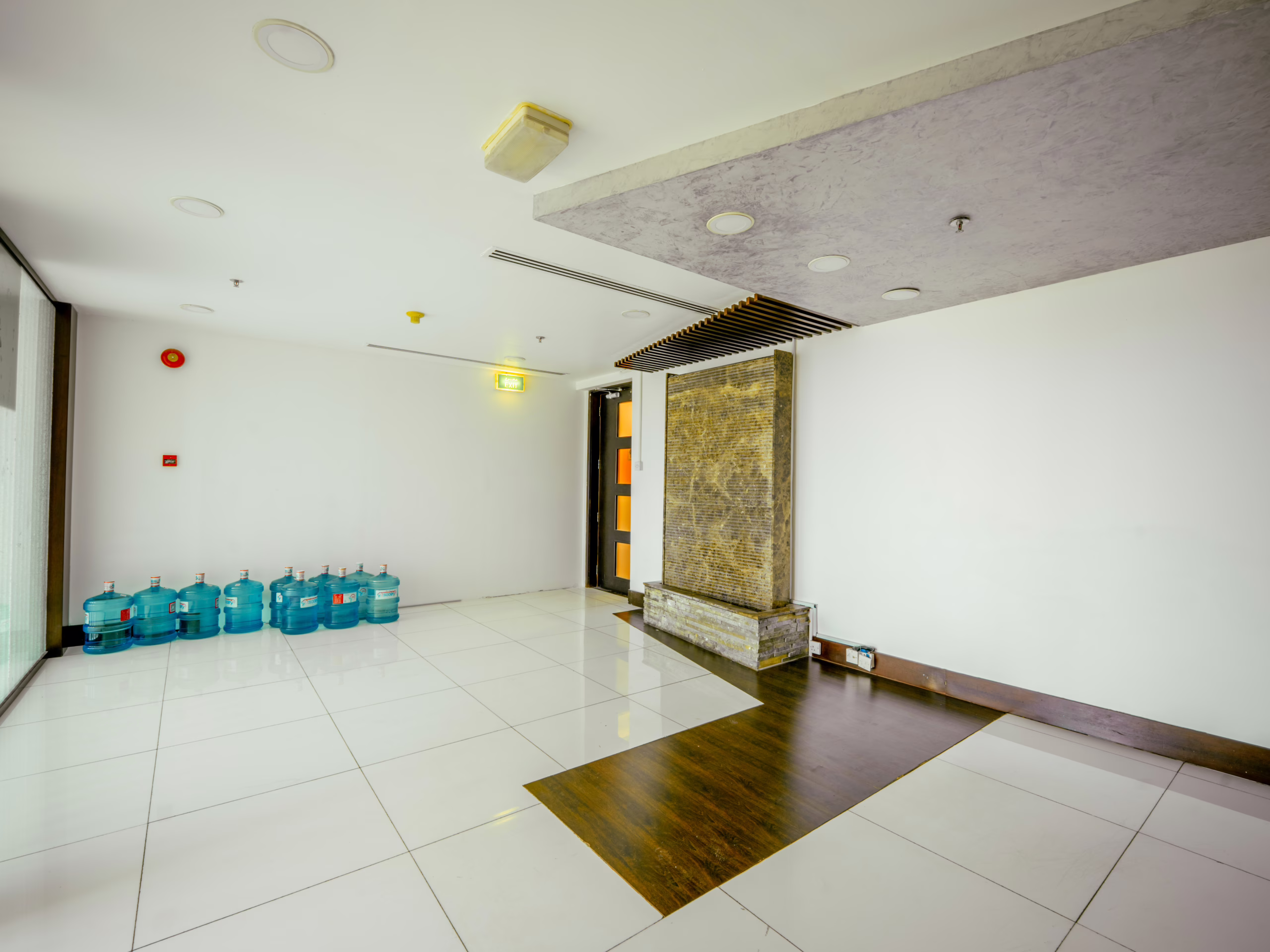 WFR02234-HDR