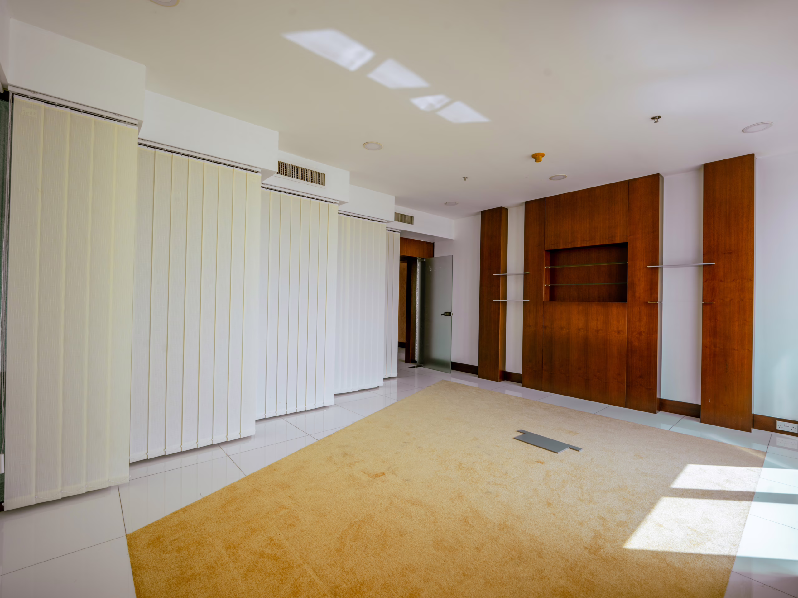 WFR02247-HDR