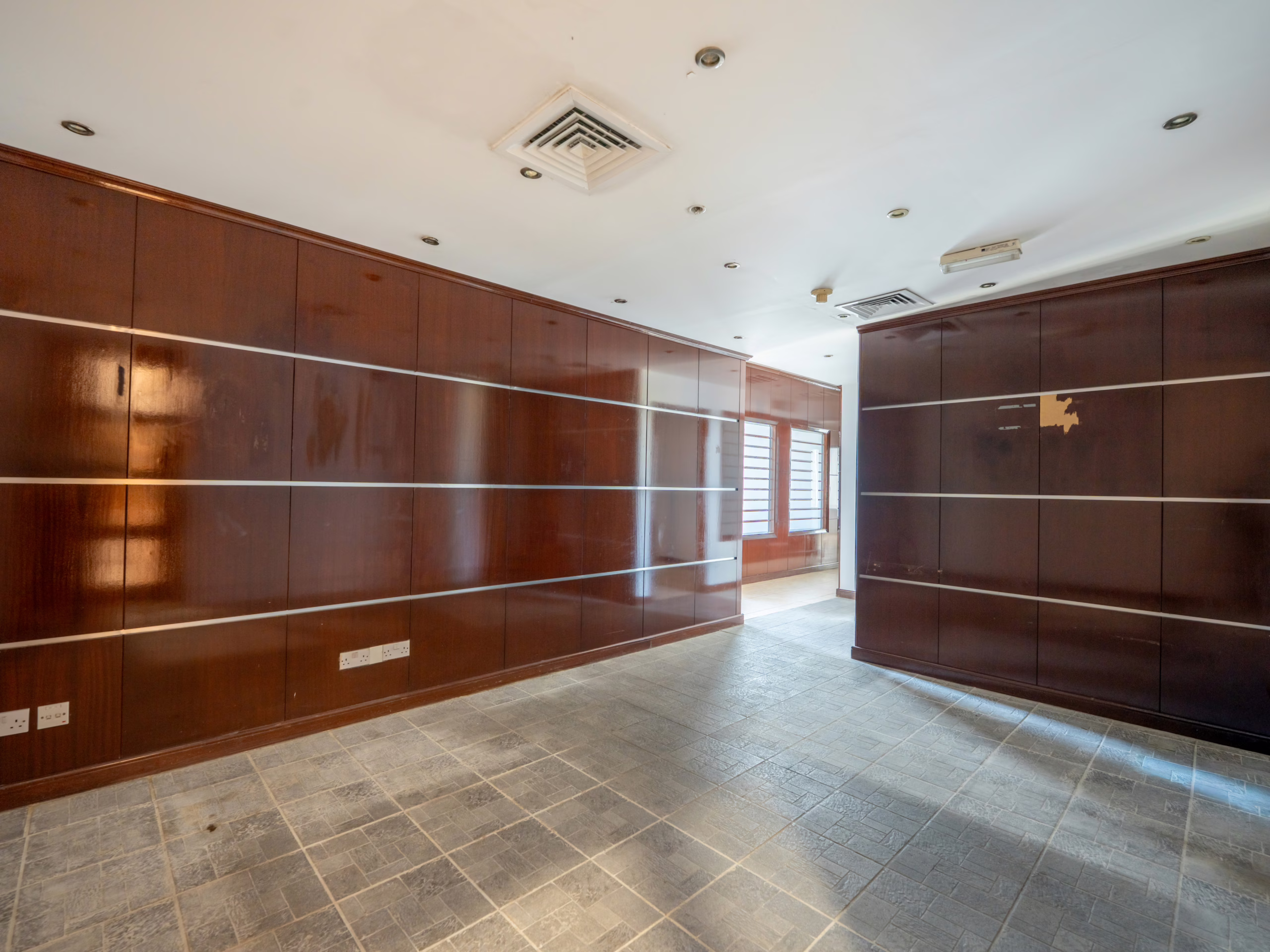 WFR02312-HDR