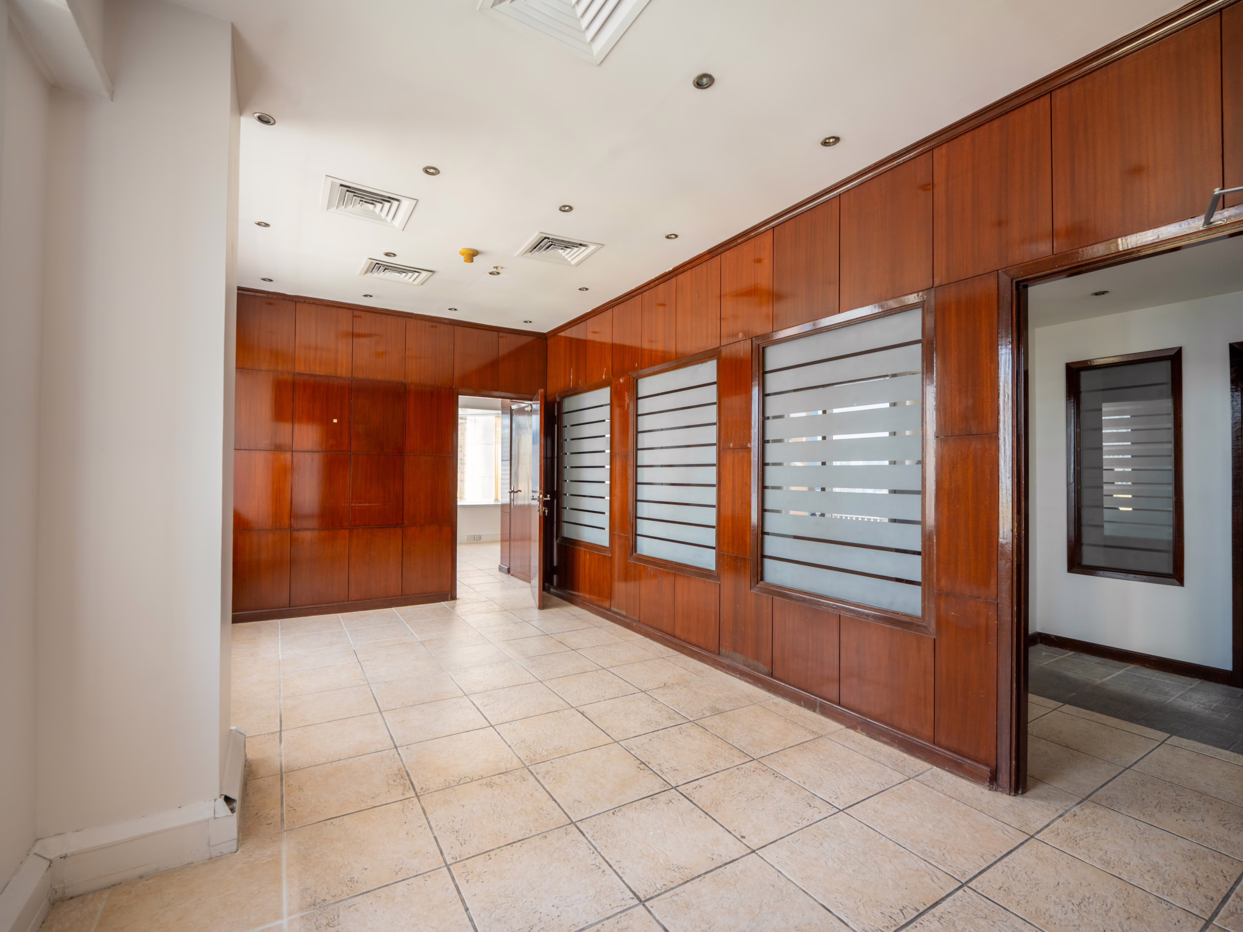 WFR02346-HDR