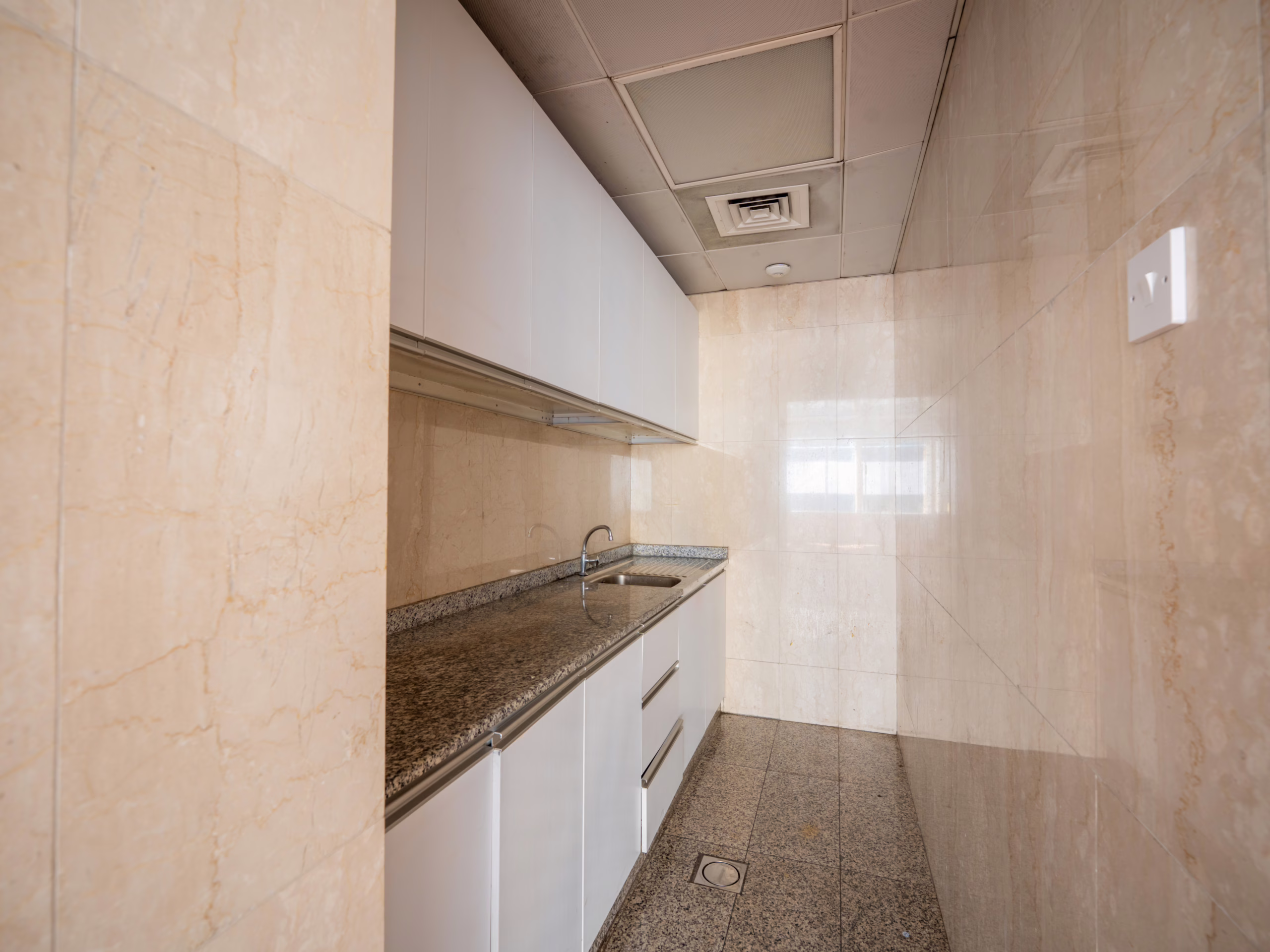 WFR02424-HDR