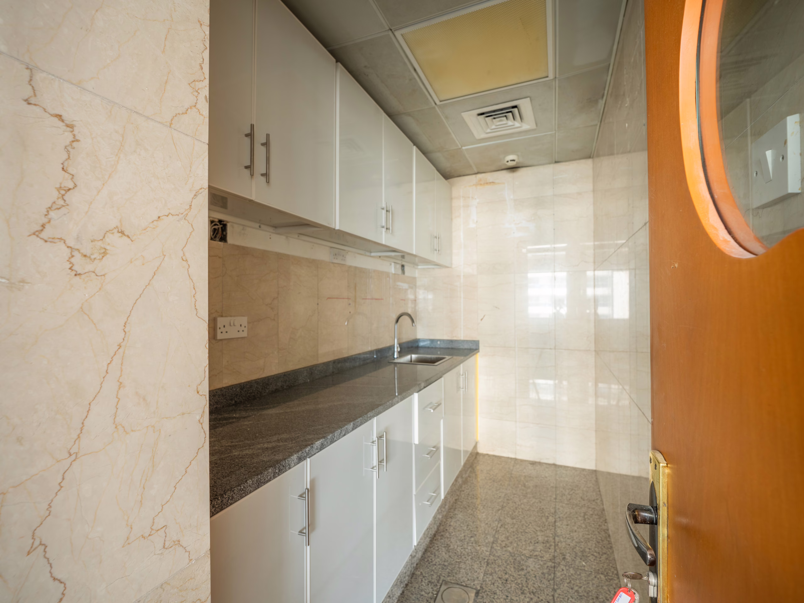 WFR02547-HDR