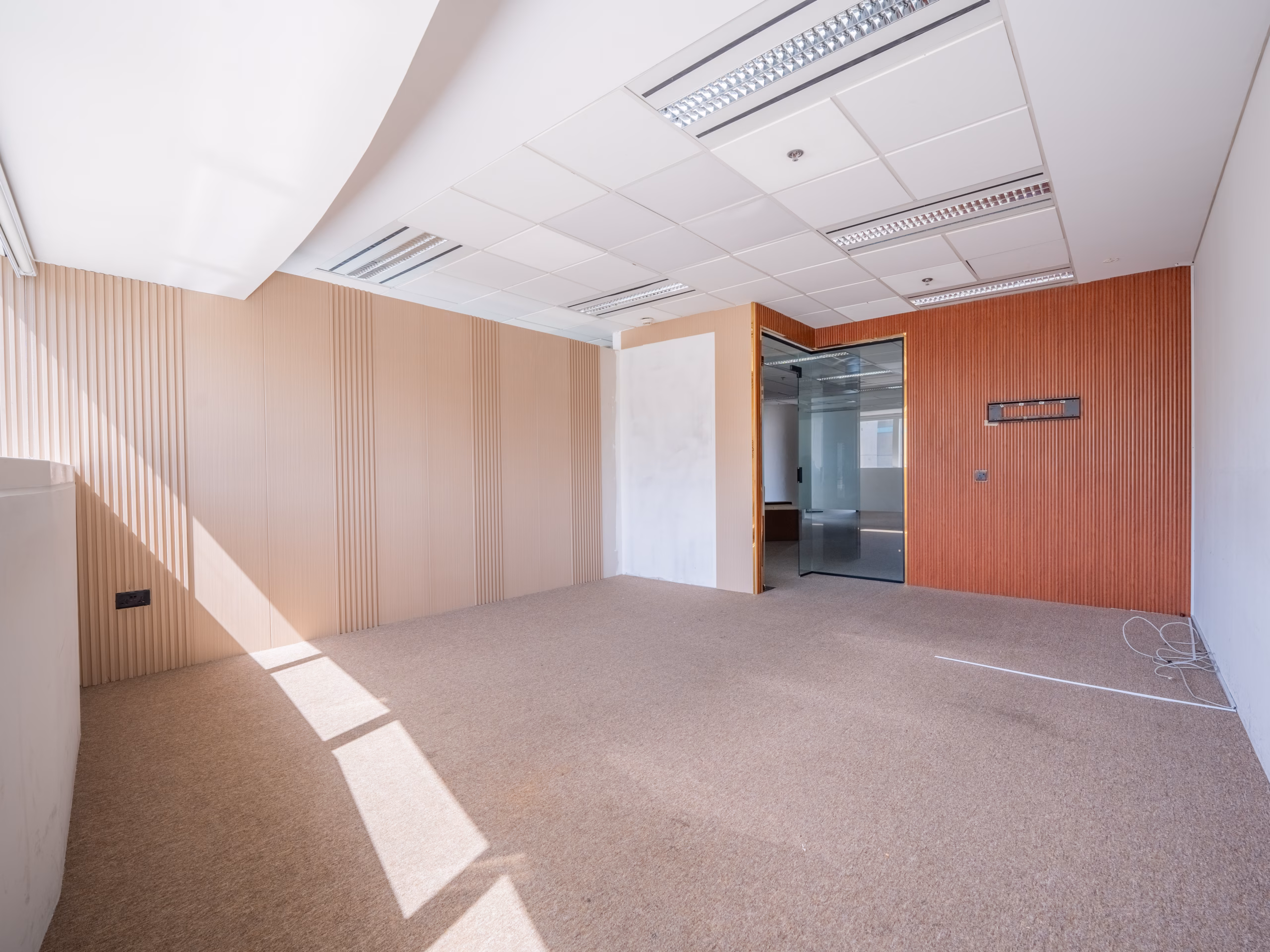 WFR04417-HDR
